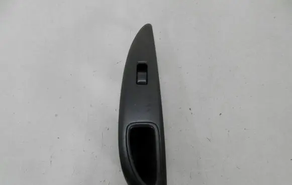 Nissan Primera Electric window control switch 