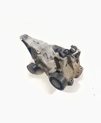 BMW 3 E92 E93 Generator/alternator bracket 7802639