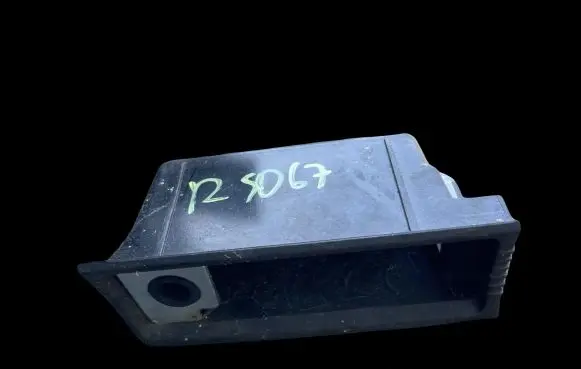 Volkswagen PASSAT B6 Car ashtray 318220400