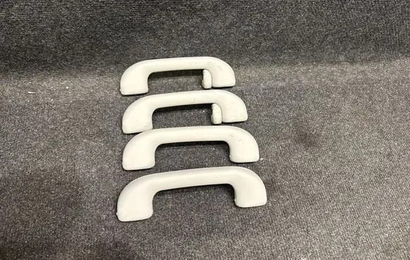 Jeep Grand Cherokee WL Rear interior roof grab handle 6QB11TRMAA 6QB10TRMAA