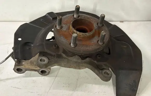 Lexus RX 330 - 350 - 400H Front wheel hub 