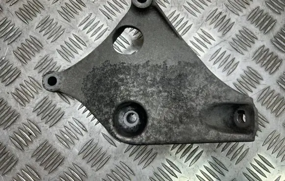 BMW 5 F10 F11 Engine mounting bracket 6788611 22116788611 68572910