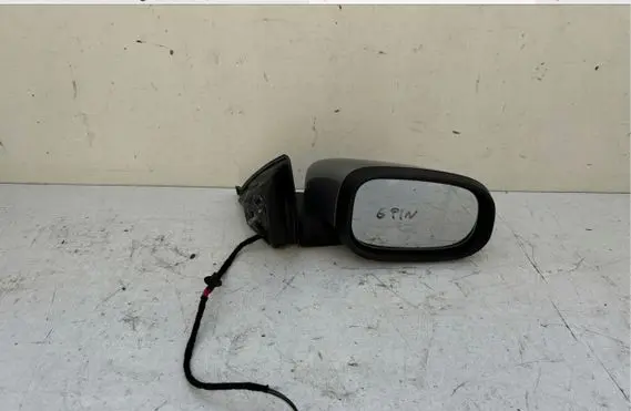 Volvo V50 Front door electric wing mirror 