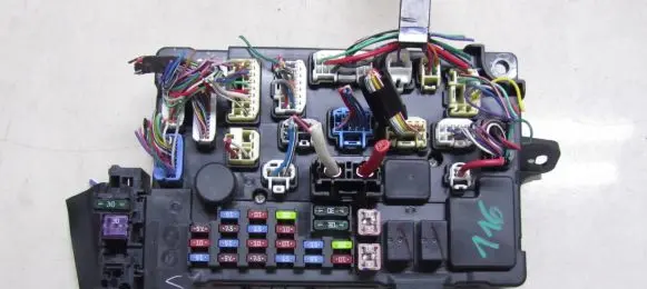Mitsubishi Outlander Fuse module 8637A862