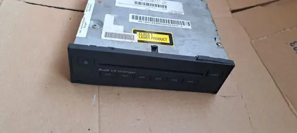 Audi A8 S8 D3 4E CD/DVD changer 4E0035111