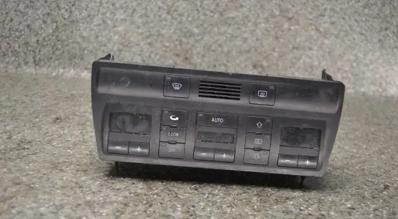 Audi A6 S6 C5 4B Climate control unit 4B0820043F 5HB00760400 D580000