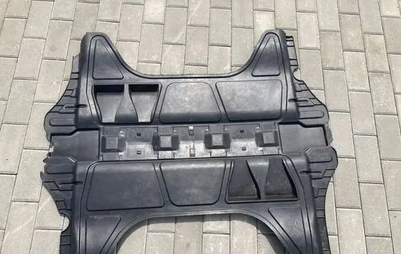 Seat Leon (5F) Front bumper skid plate/under tray 5Q0825235C