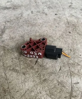 Volvo V50 Airbag deployment crash/impact sensor 30737137