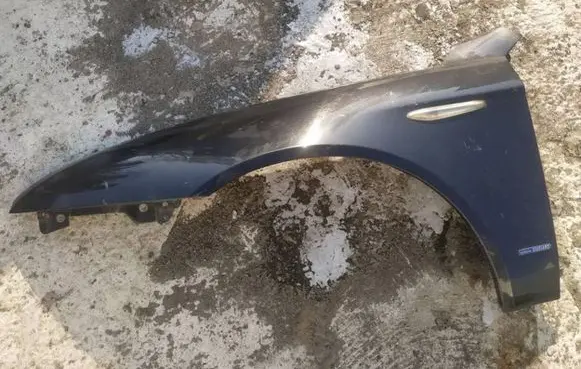 Alfa Romeo 159 Fender juodas