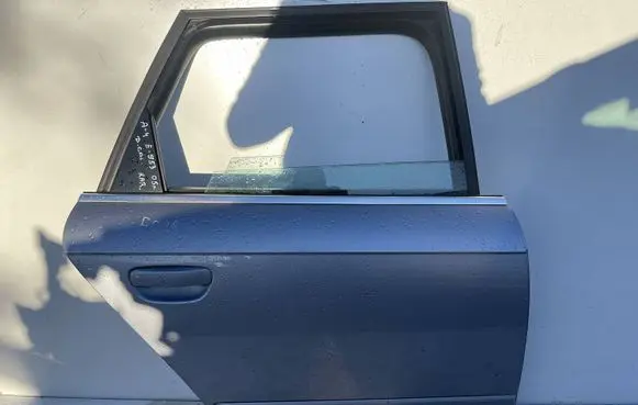 Audi A4 S4 B7 8E 8H Rear door