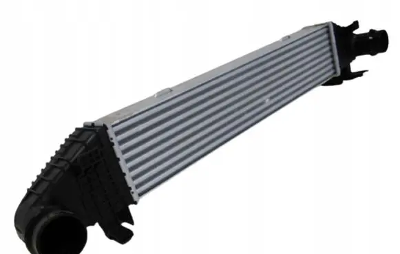 Mercedes-Benz E W212 Intercooler radiator A2045000000