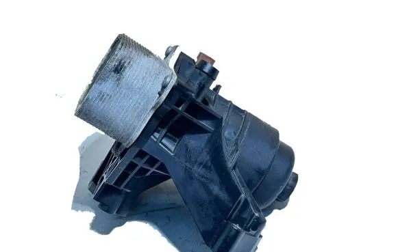 Skoda Octavia Mk3 (5E) Oil filter mounting bracket 03N115389A 20758 03N117021