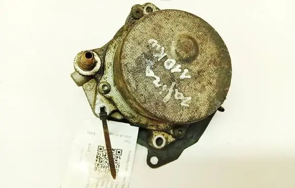 Opel Zafira B Vacuum pump 