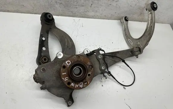 BMW 5 F10 F11 Front wheel hub spindle knuckle