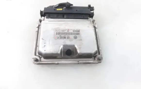 Seat Cordoba (6L) Engine control unit/module 0281010947 038906019HT