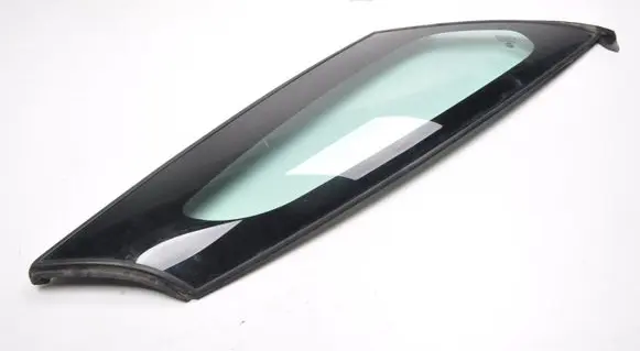 Fiat 500L Front door vent window glass four-door 
