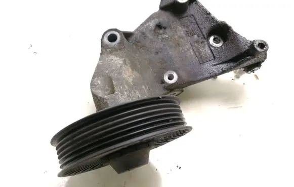 Opel Astra G A/C compressor mount bracket 9202480