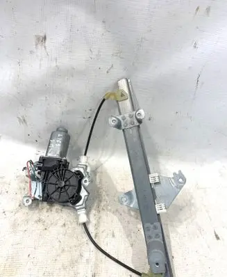 Nissan Qashqai Rear door window regulator with motor 402190A 151322 290310