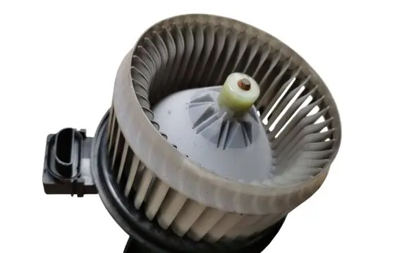 Toyota Urban Cruiser (XP110) Heater fan/blower 2727000540