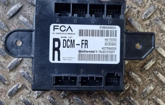 Dodge Charger Door control unit/module P68424450AD