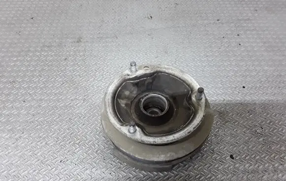 BMW 5 E60 E61 Front upper strut mount 