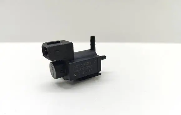 BMW 5 E60 E61 Turbo solenoid valve 7810831 70231800
