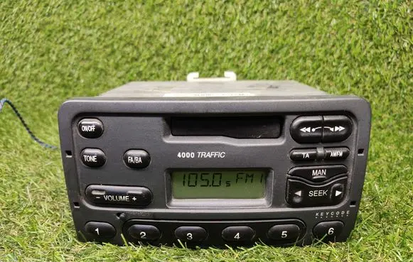 Radio/CD/DVD/GPS head unit