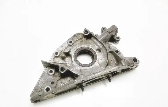 Citroen Xsara Picasso Oil pump 9636326780