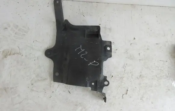 Mazda 2 Engine splash shield/under tray