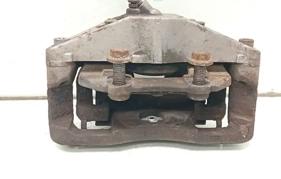 Volvo V40 Front brake caliper