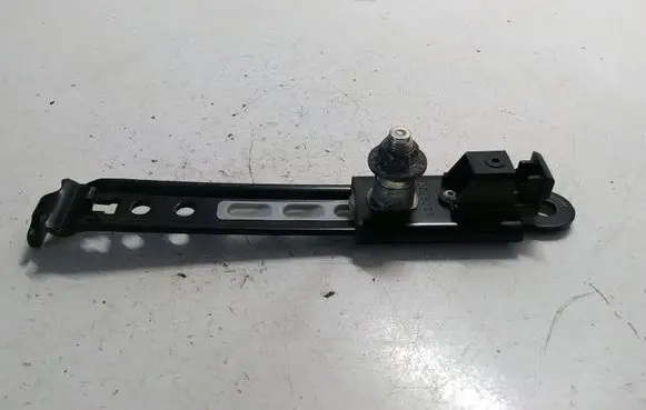 Toyota Corolla Verso AR10 Seat belt height adjuster D526001