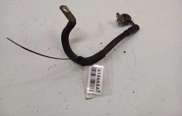 Volkswagen PASSAT B6 Positive cable (battery) 