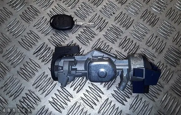 Ford C-MAX I Ignition lock 3M513F880AB