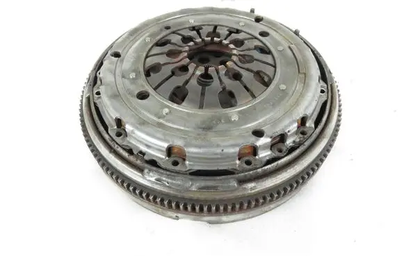 Volkswagen Transporter - Caravelle T4 Dual mass flywheel 322026710