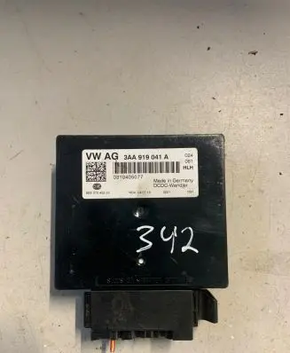 Volkswagen Tiguan Voltage converter/converter module 3AA919041A 8ES01045220 0310405077