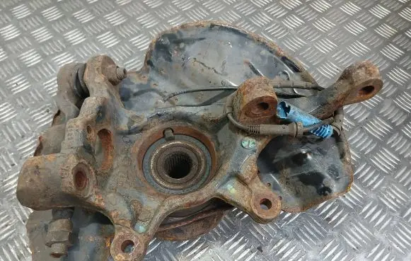 BMW X5 E53 Front wheel hub spindle knuckle