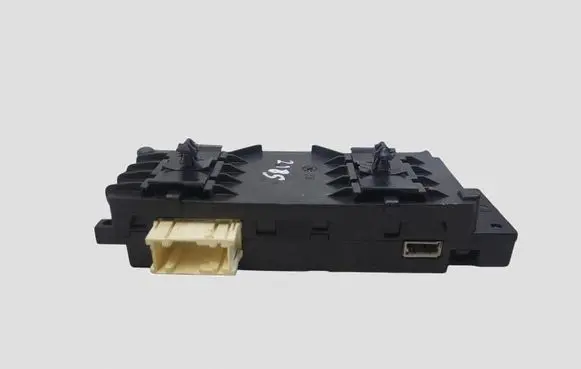Volkswagen PASSAT B6 Bluetooth control unit module 9666827980