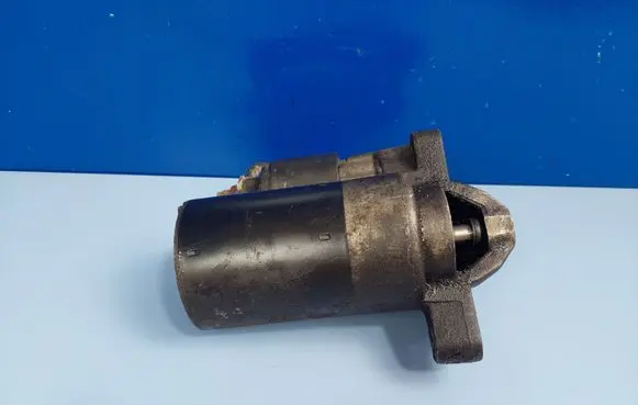 Citroen C4 I Starter motor 1005821815