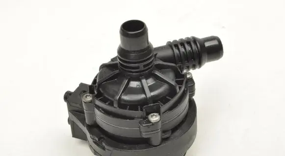 BMW i4 Water pump 8840614