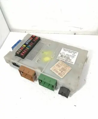 Ford Mondeo MK IV Fuse module 7G9T14A073DD