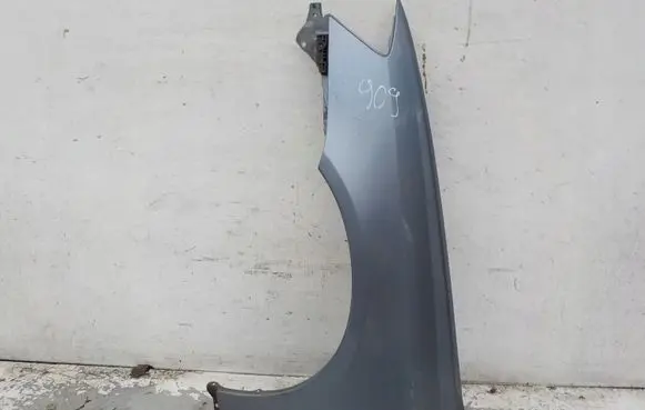 Subaru Legacy Fender BLP909