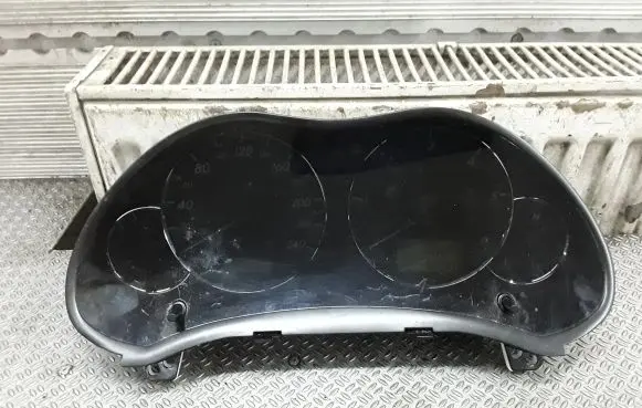 Toyota Avensis T250 Speedometer (instrument cluster) 8380005C00C