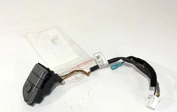Hyundai ix35 Steering wheel buttons/switches 