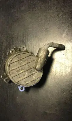 Mercedes-Benz E W210 Vacuum pump