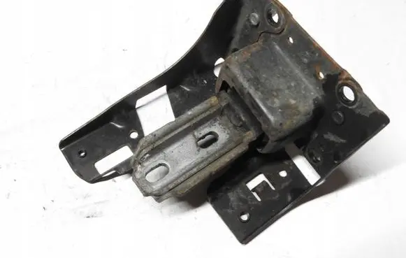 Citroen DS3 Engine mount bracket 9680293680