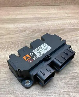 Opel Astra J Airbag control unit/module 13589413