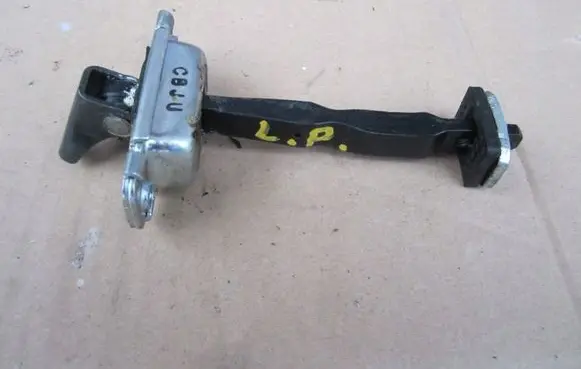 Hyundai Sonata Front door check strap stopper