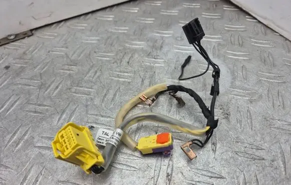Volkswagen Caddy Airbag squib ring wiring 5K0971584D