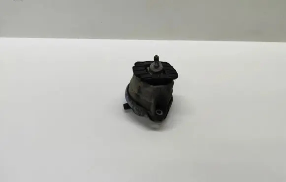BMW 5 E60 E61 Engine mount bracket 6769874 676987402 15934612