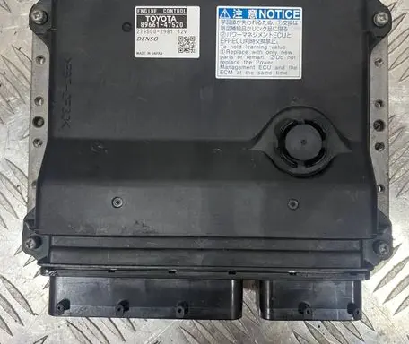 Toyota Prius+ (ZVW40) Engine control unit/module ECU 8966147520 2755002981